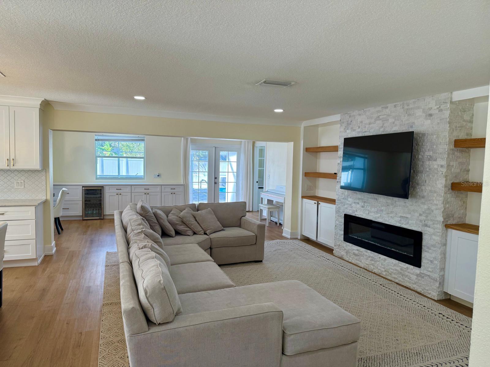 Image 18 of 28 For 1057 Willis Avenue