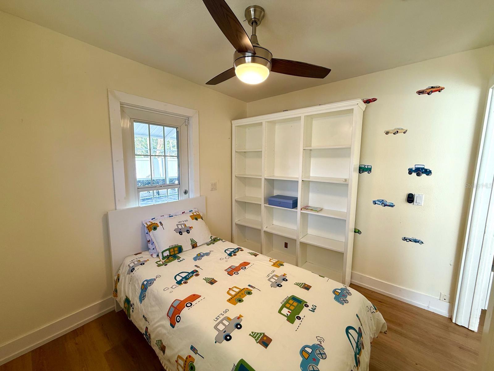 Image 20 of 28 For 1057 Willis Avenue