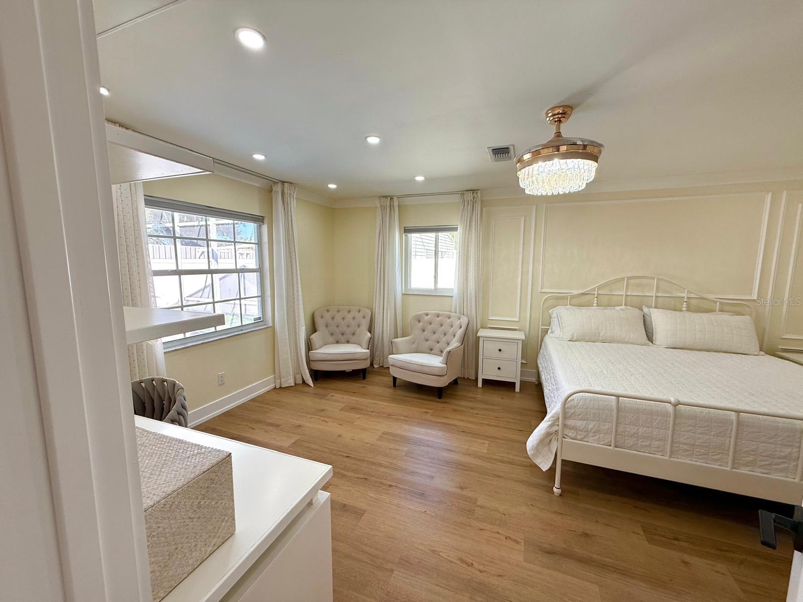 Image 23 of 28 For 1057 Willis Avenue