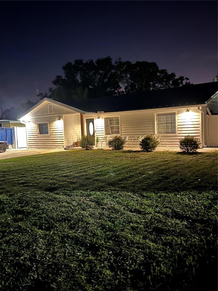 Image 4 of 28 For 1057 Willis Avenue