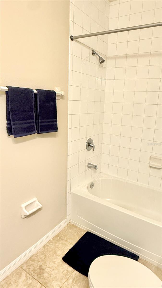 Image 18 of 52 For 145 Mitchell Creek Way