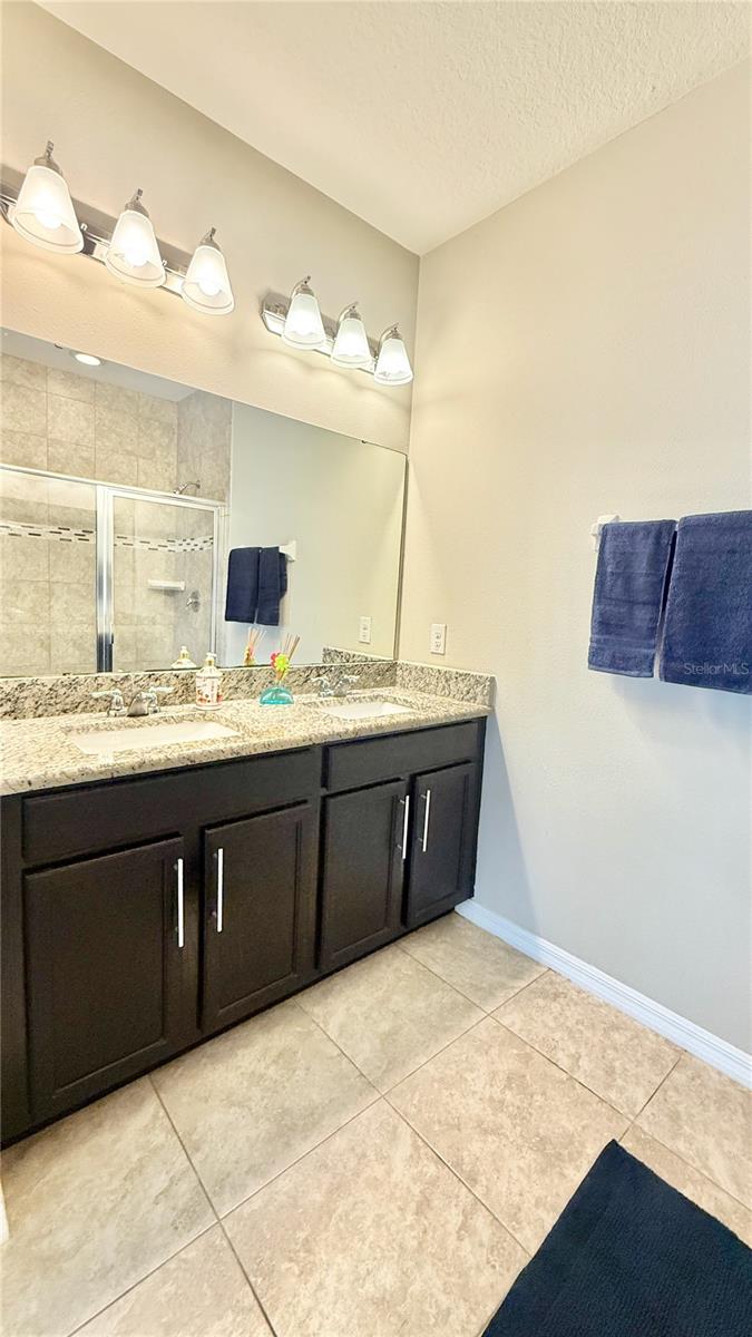 Image 25 of 52 For 145 Mitchell Creek Way