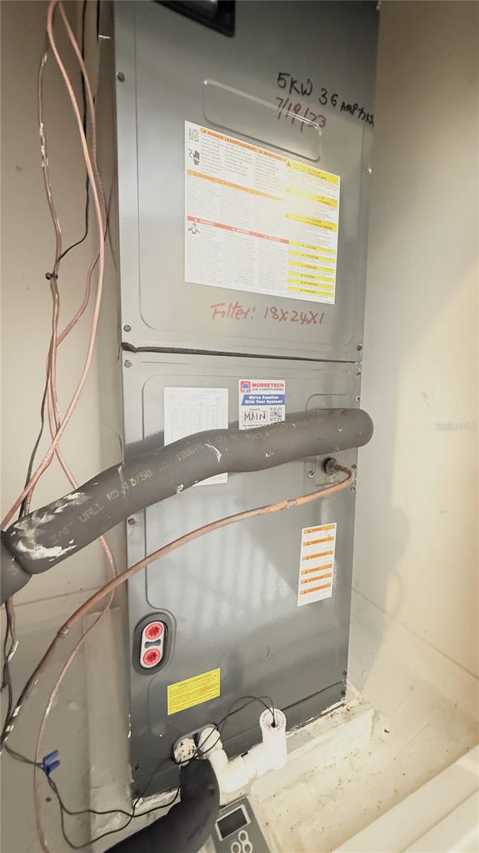 Image 30 of 52 For 145 Mitchell Creek Way