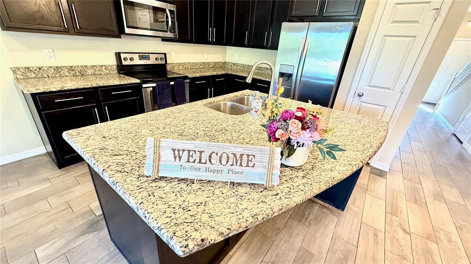 Image 4 of 52 For 145 Mitchell Creek Way