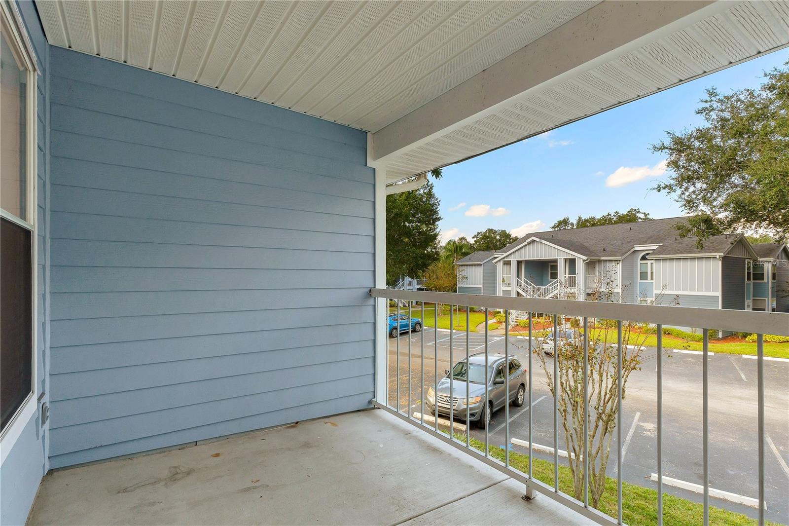 Image 14 of 20 For 2604 Grassy Point Drive 204