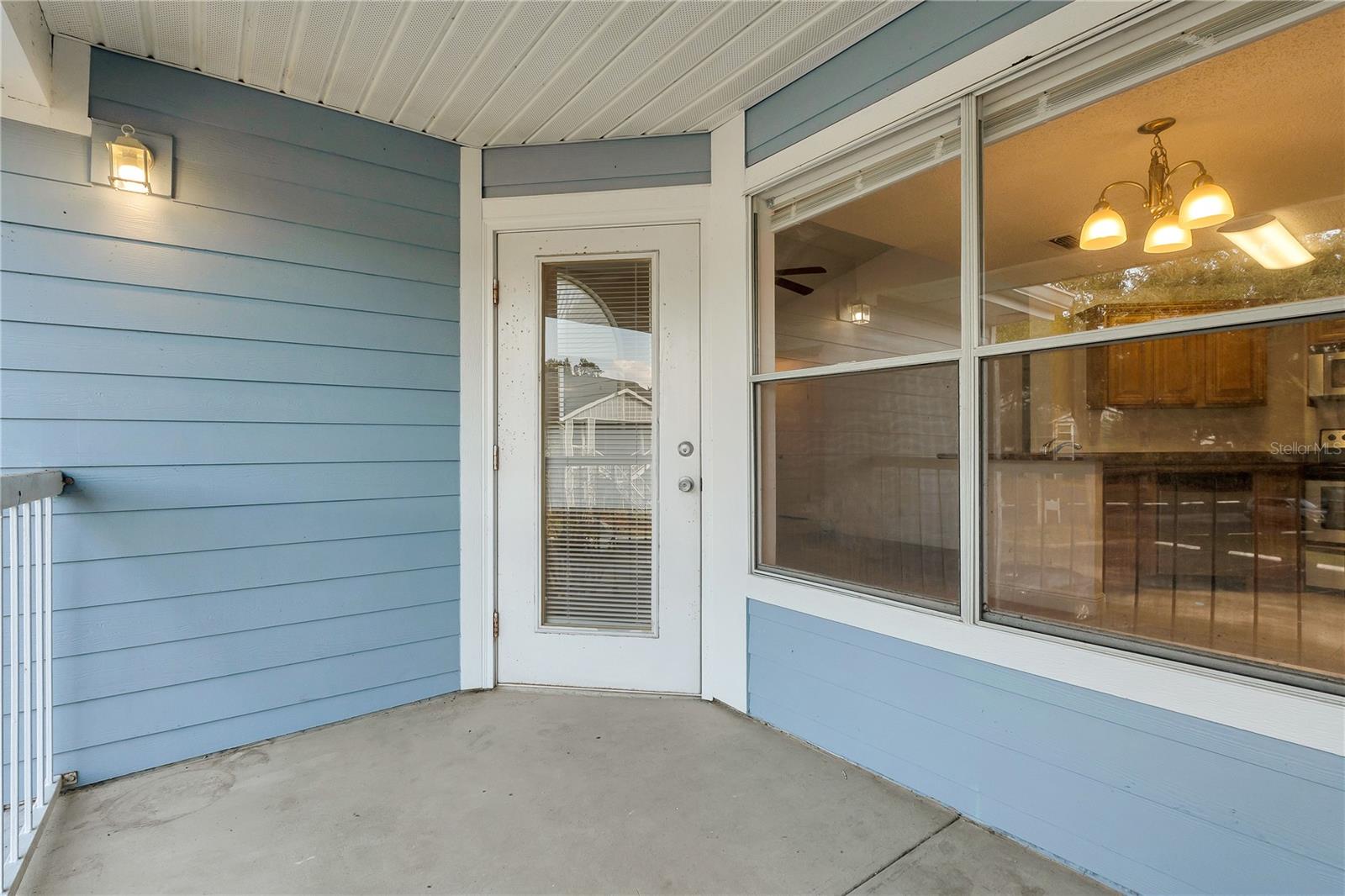 Image 15 of 20 For 2604 Grassy Point Drive 204