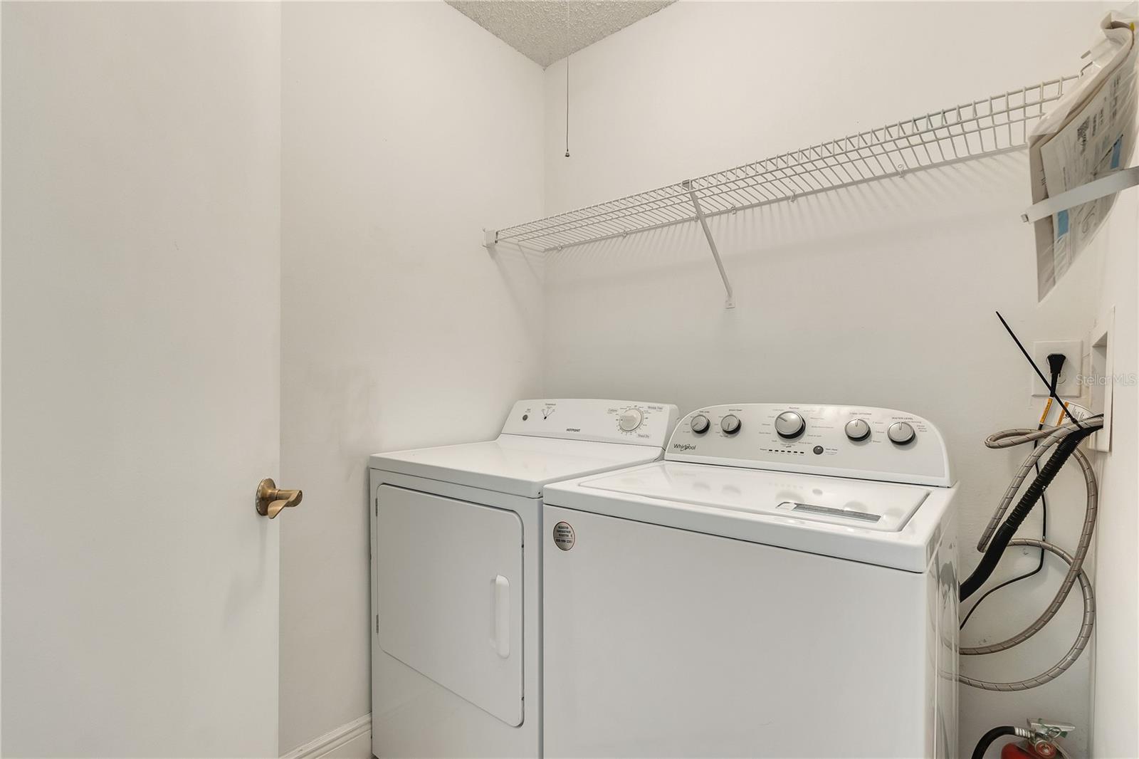 Image 16 of 20 For 2604 Grassy Point Drive 204