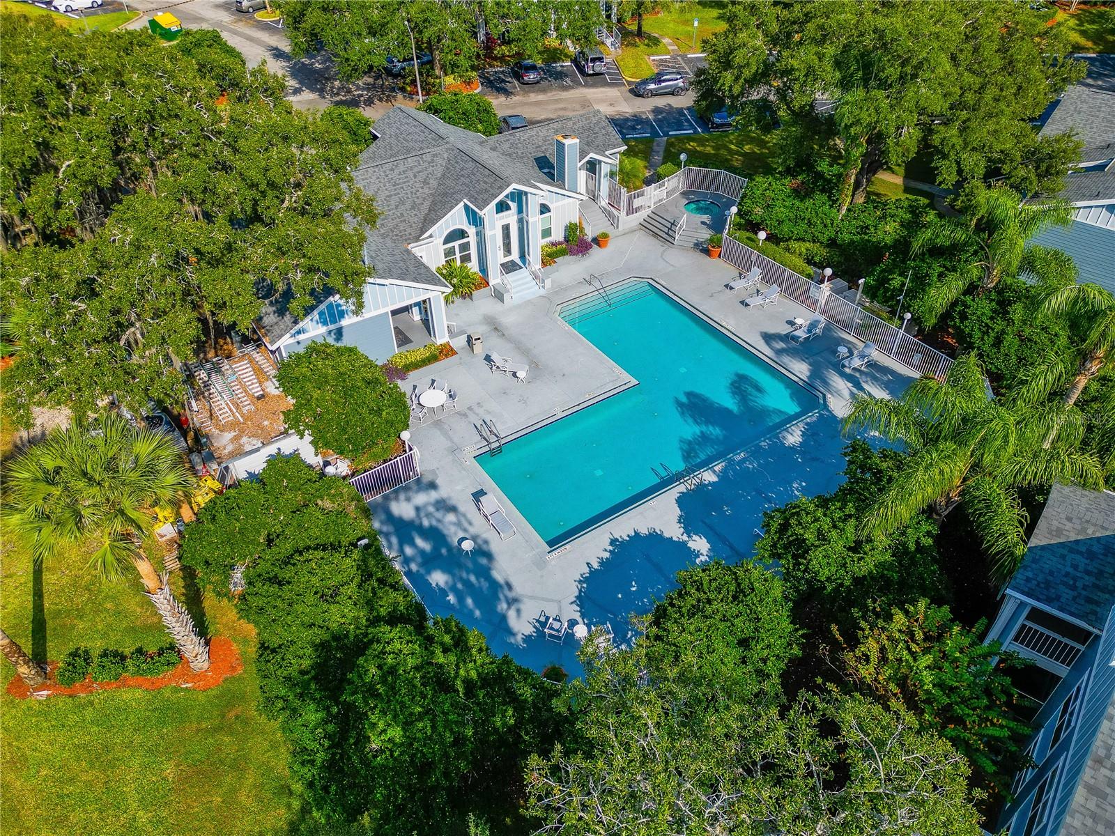 Image 18 of 20 For 2604 Grassy Point Drive 204