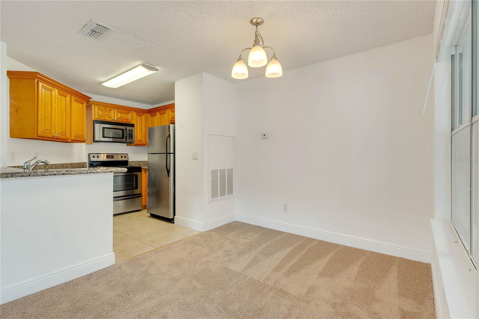 Image 5 of 20 For 2604 Grassy Point Drive 204