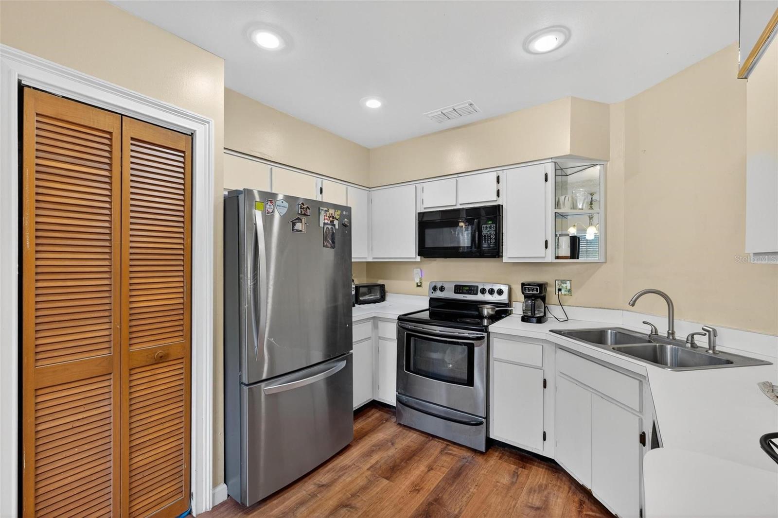 Image 13 of 44 For 4652 Oak Arbor Circle