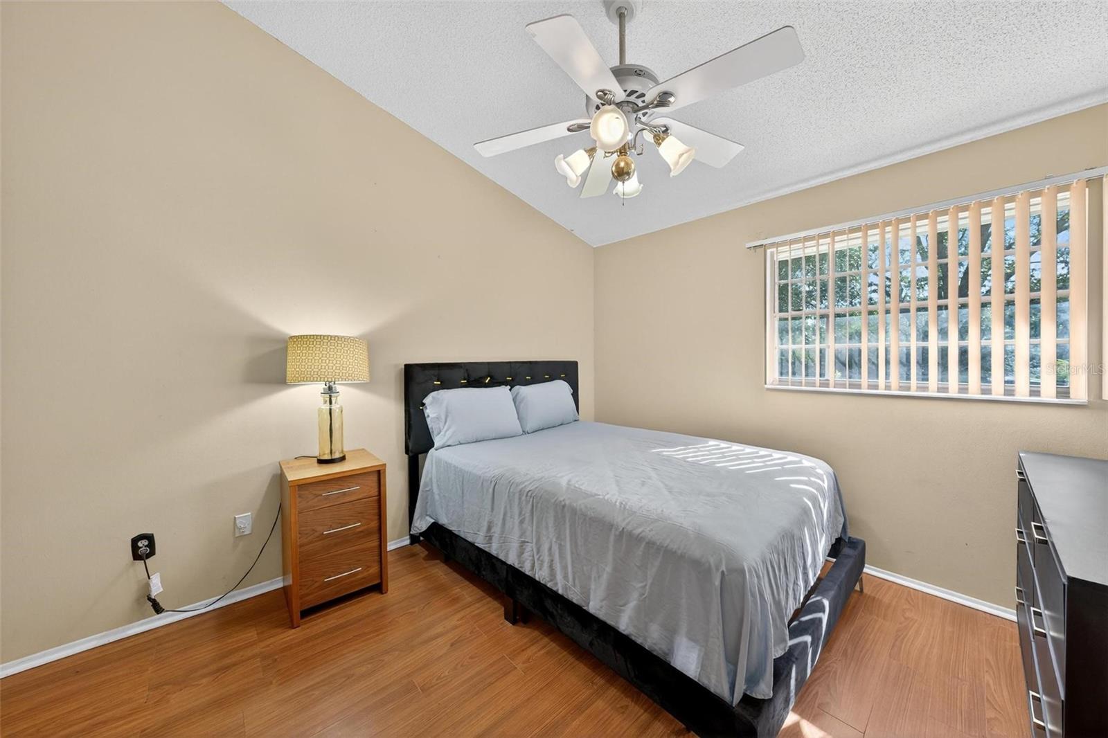 Image 21 of 44 For 4652 Oak Arbor Circle