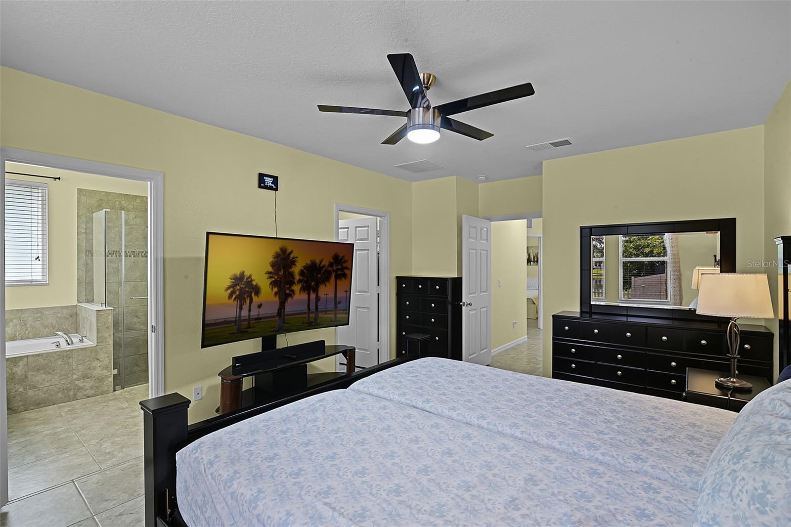 Image 29 of 47 For 4051 Prairie Reserve Boulevard