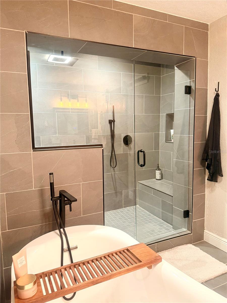 Image 34 of 51 For 1424 Sawyerwood Avenue