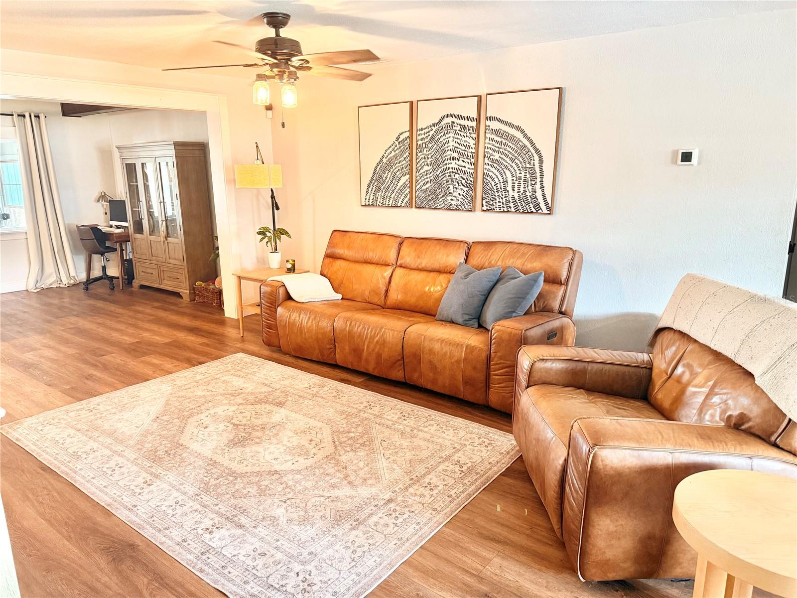 Image 4 of 51 For 1424 Sawyerwood Avenue