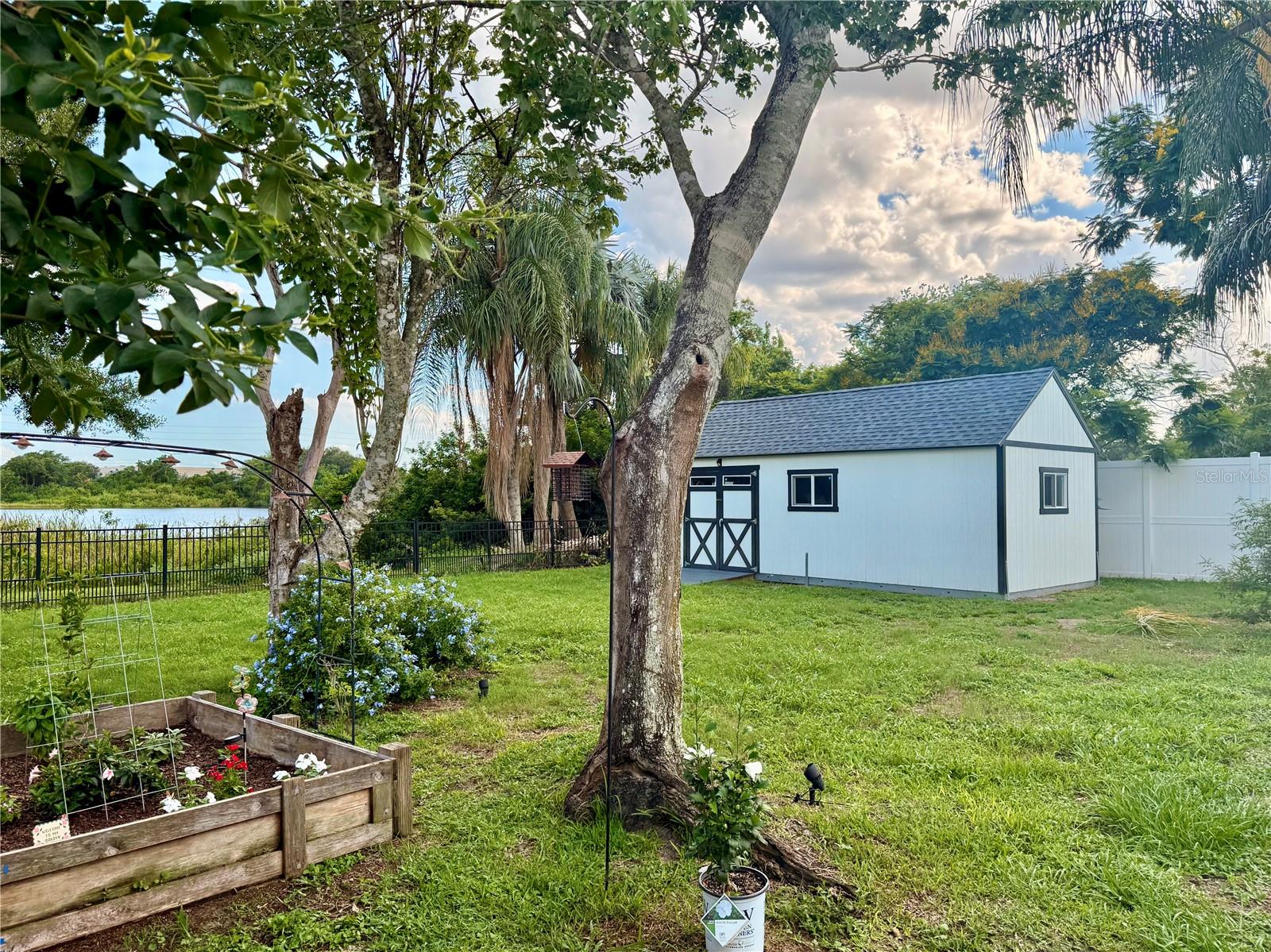 Image 40 of 51 For 1424 Sawyerwood Avenue