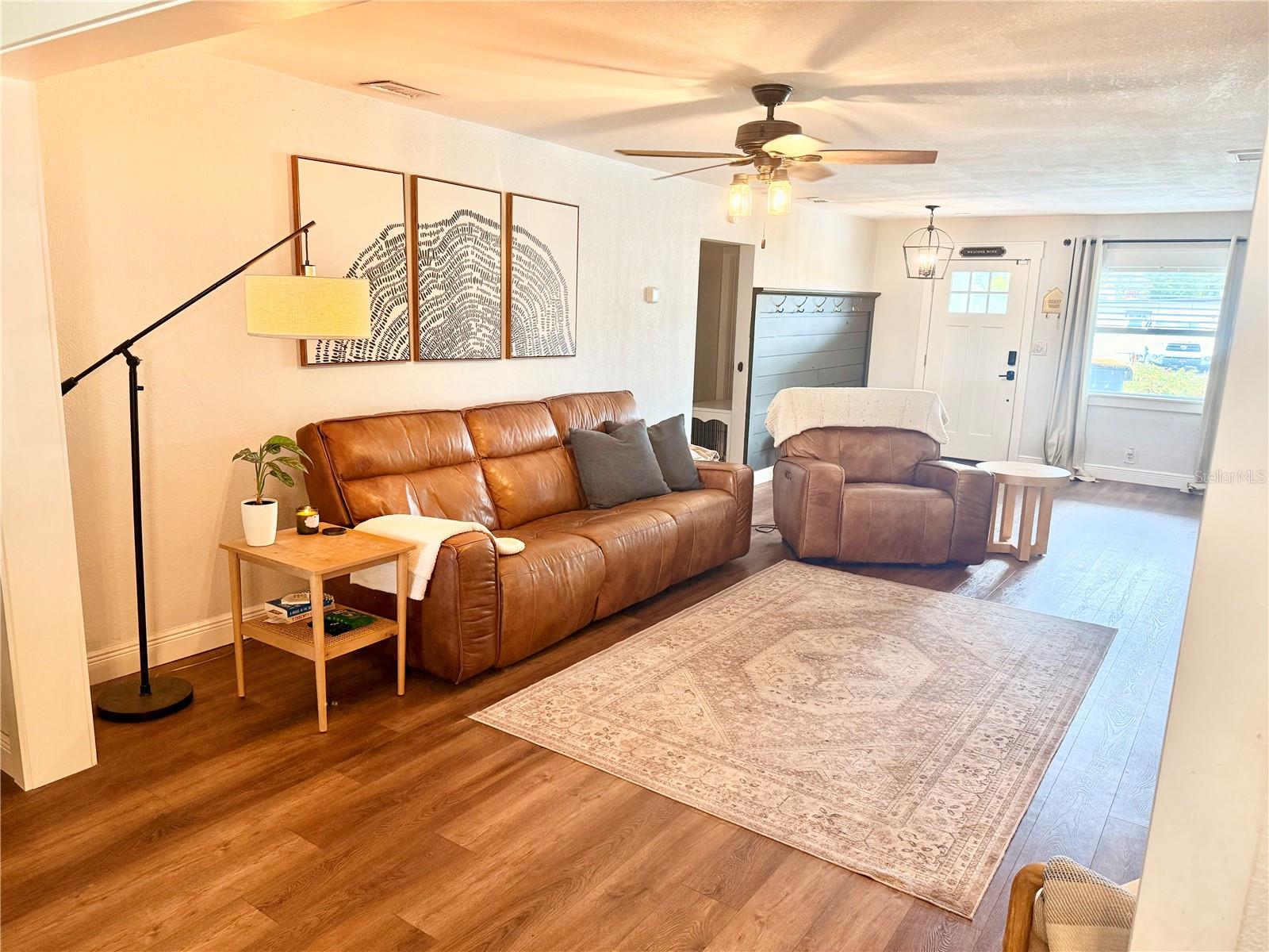 Image 5 of 51 For 1424 Sawyerwood Avenue