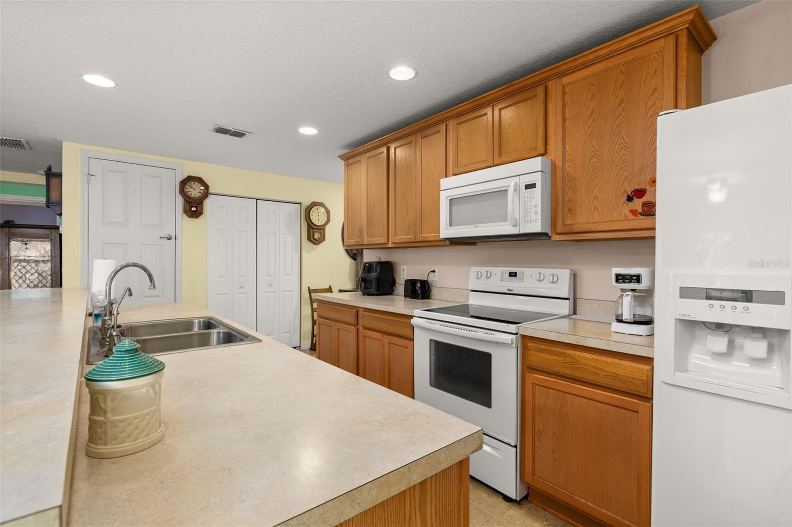 Image 6 of 45 For 4629 Caverns Drive