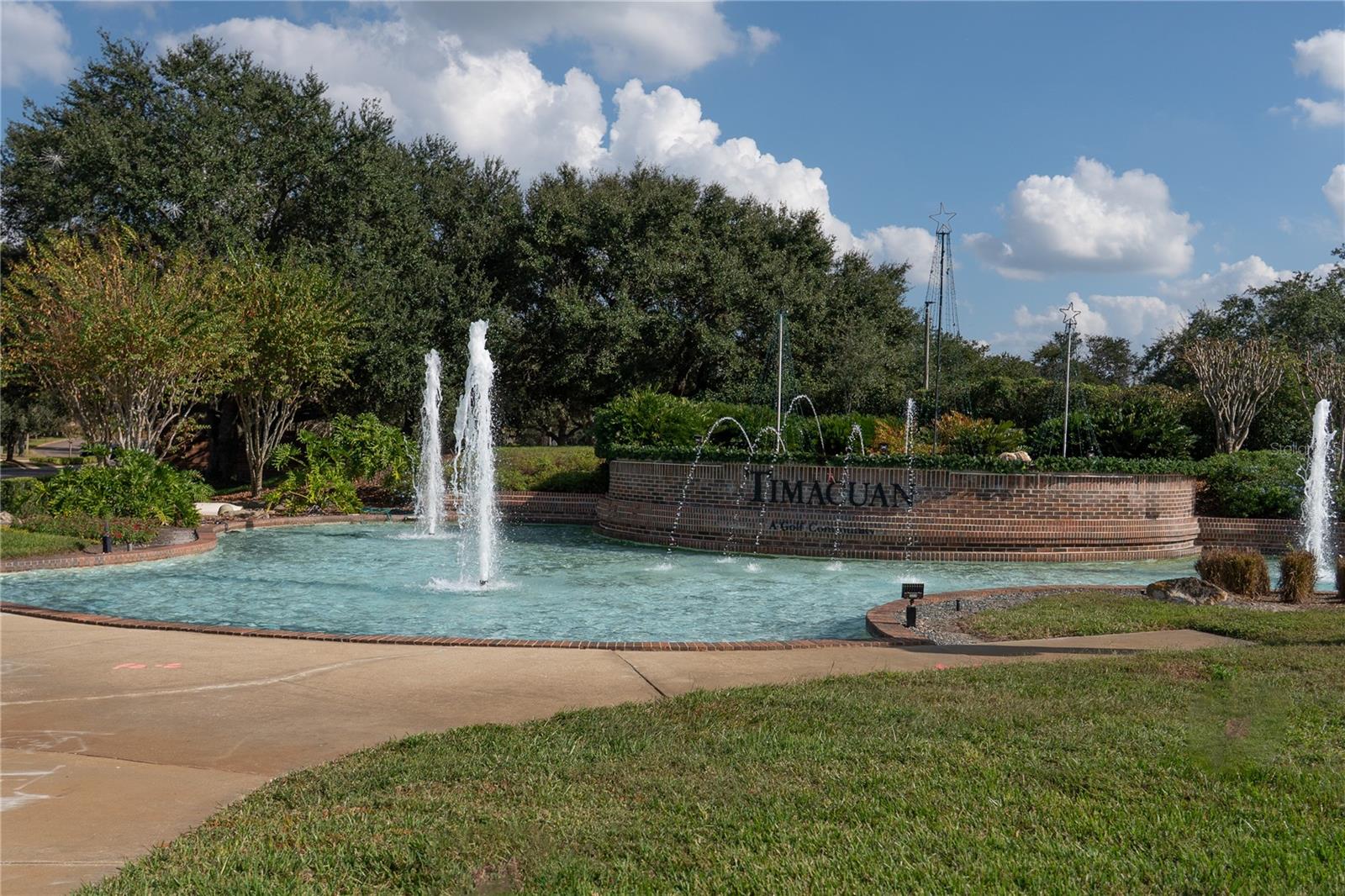 Image 2 of 90 For 552 Teton Street