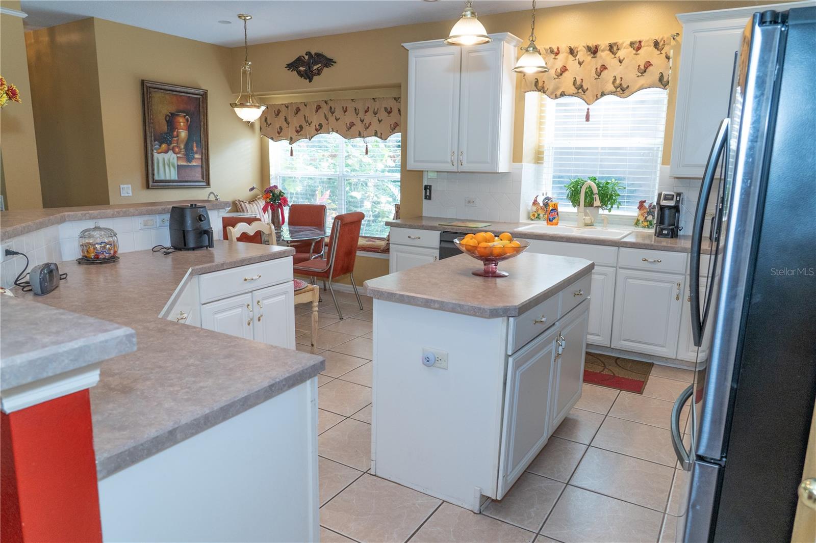 Image 23 of 90 For 552 Teton Street