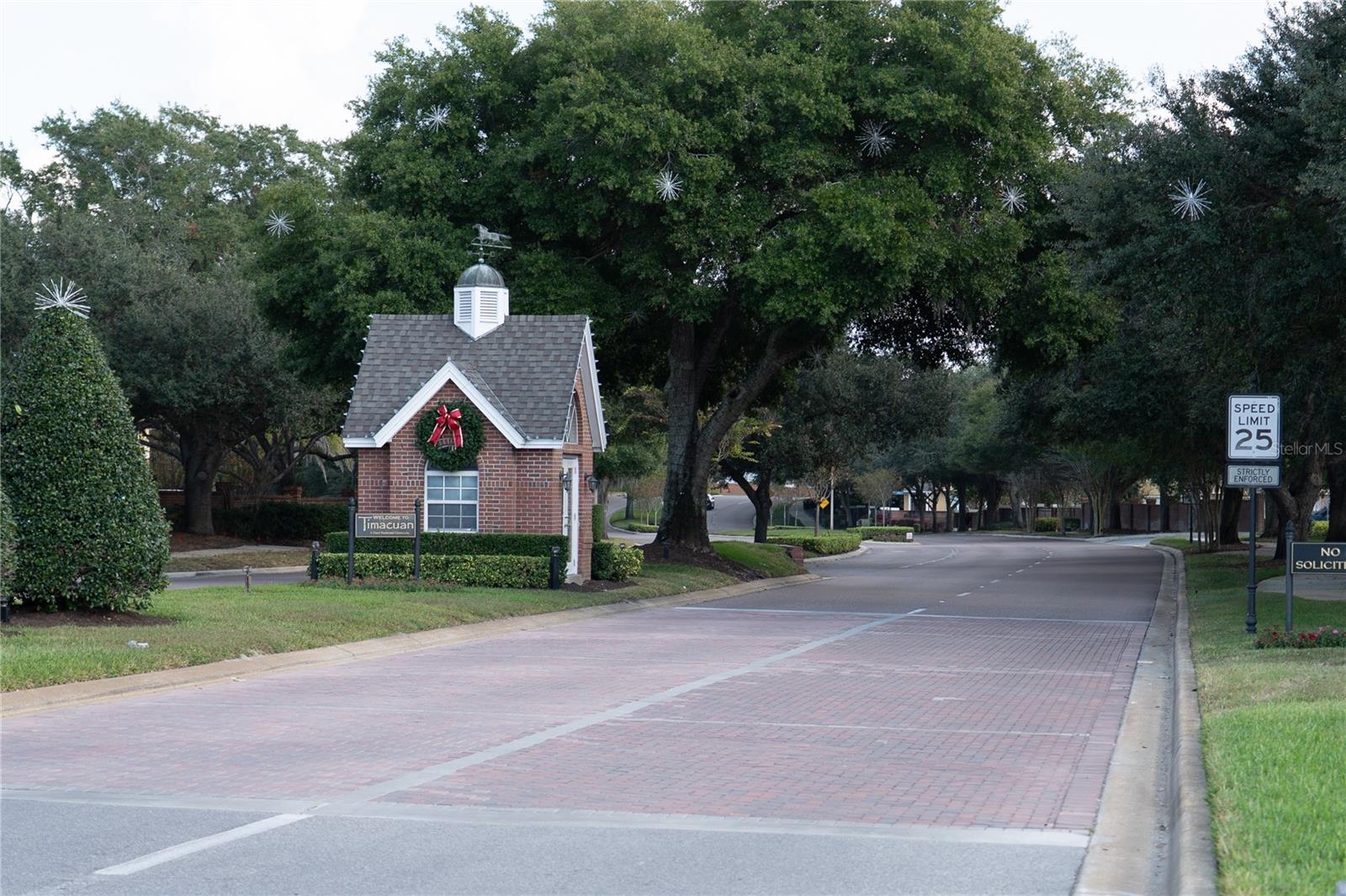 Image 3 of 90 For 552 Teton Street