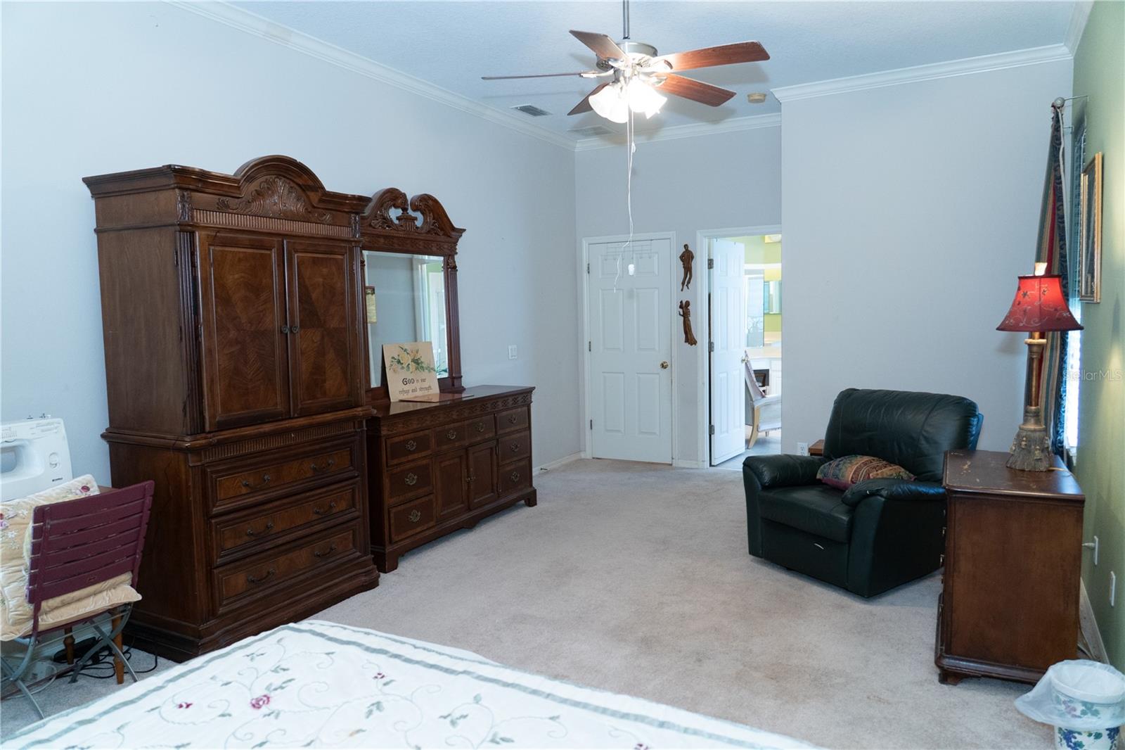 Image 31 of 90 For 552 Teton Street