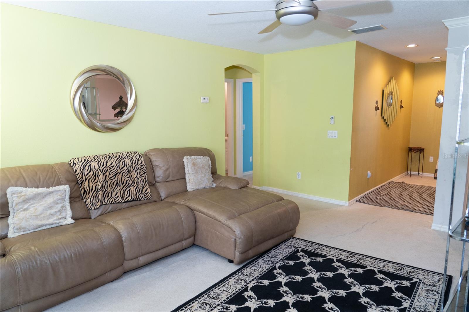 Image 35 of 90 For 552 Teton Street