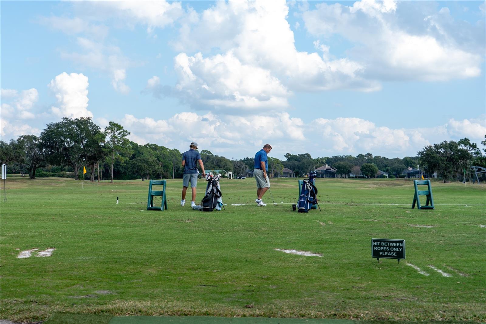 Image 4 of 90 For 552 Teton Street