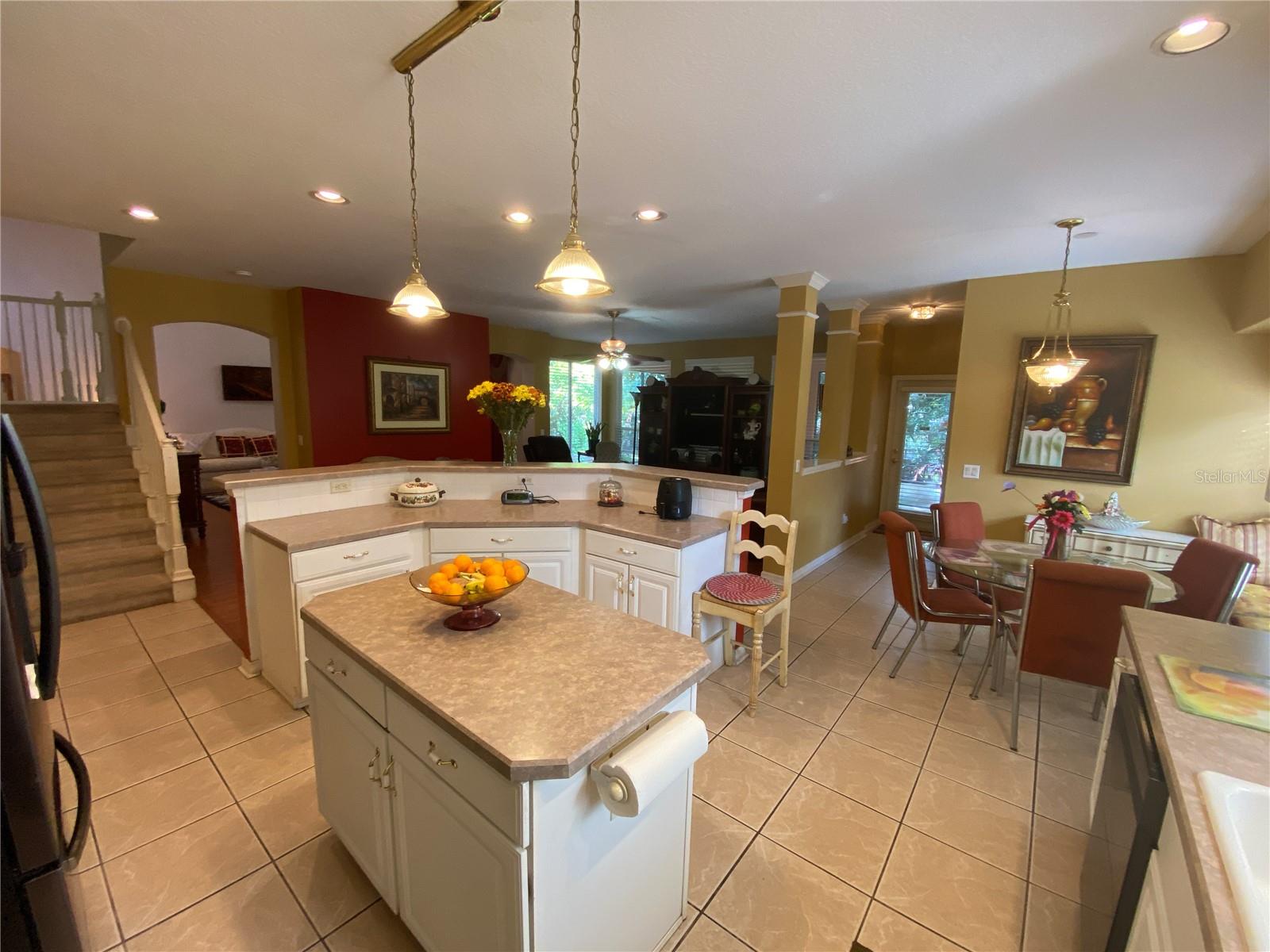 Image 51 of 90 For 552 Teton Street