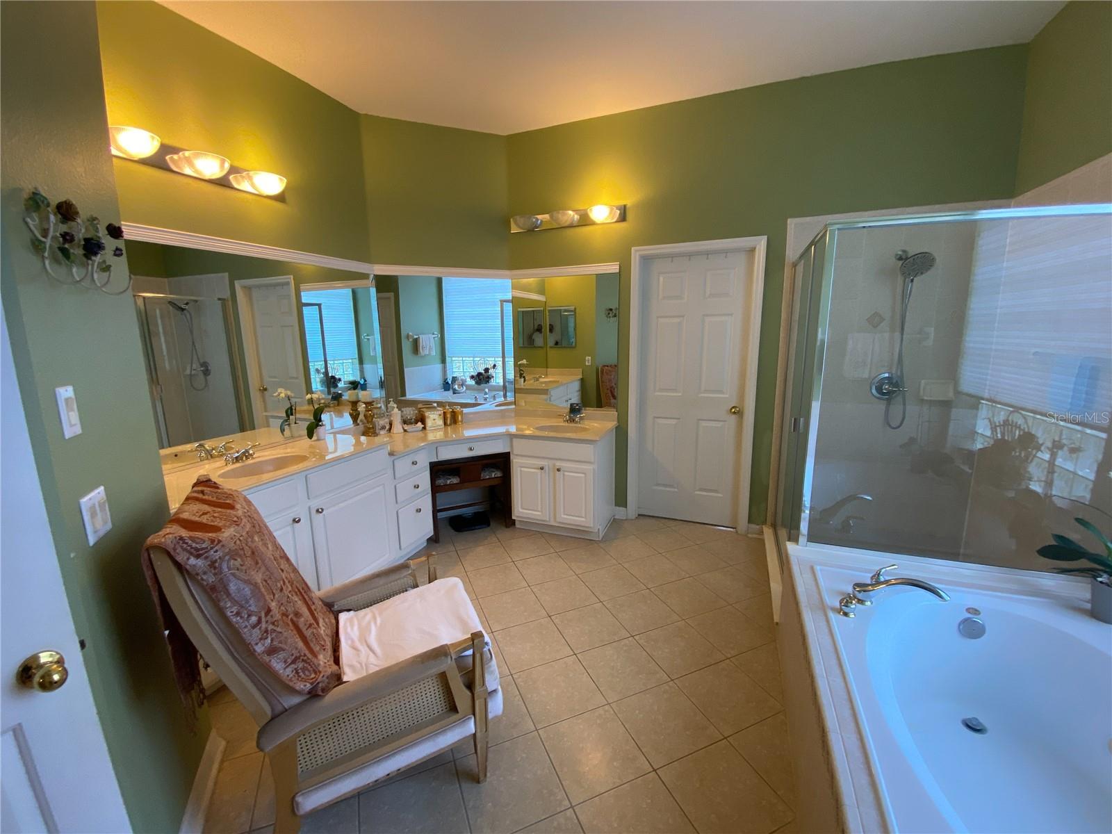 Image 55 of 90 For 552 Teton Street