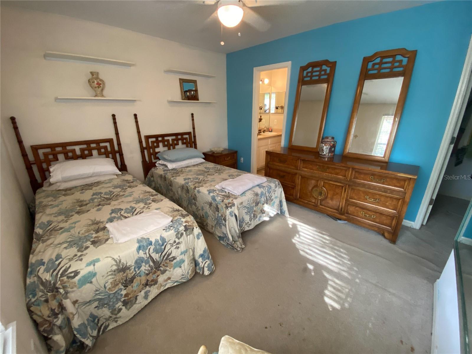 Image 72 of 90 For 552 Teton Street