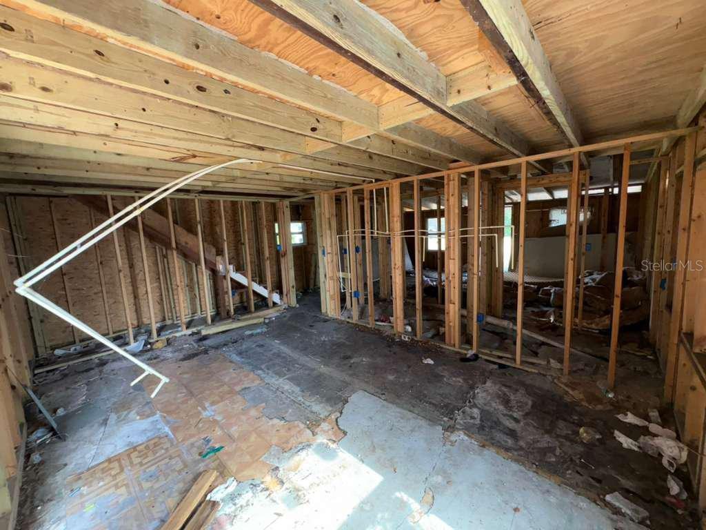 Image 10 of 20 For 814 Texas Avenue