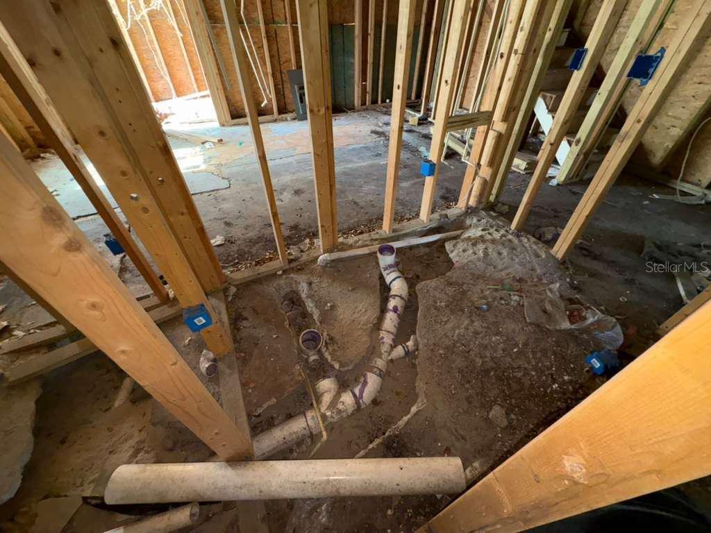 Image 12 of 20 For 814 Texas Avenue