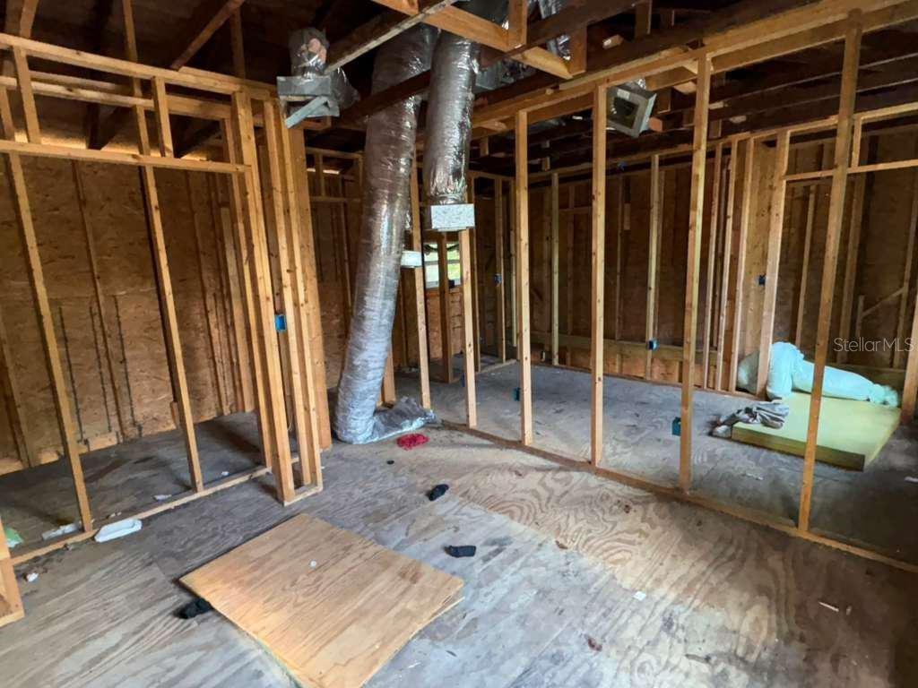 Image 13 of 20 For 814 Texas Avenue