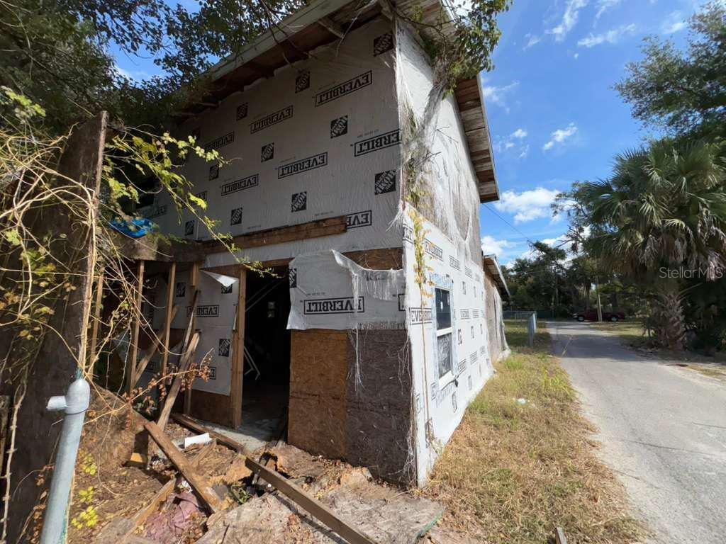 Image 4 of 20 For 814 Texas Avenue