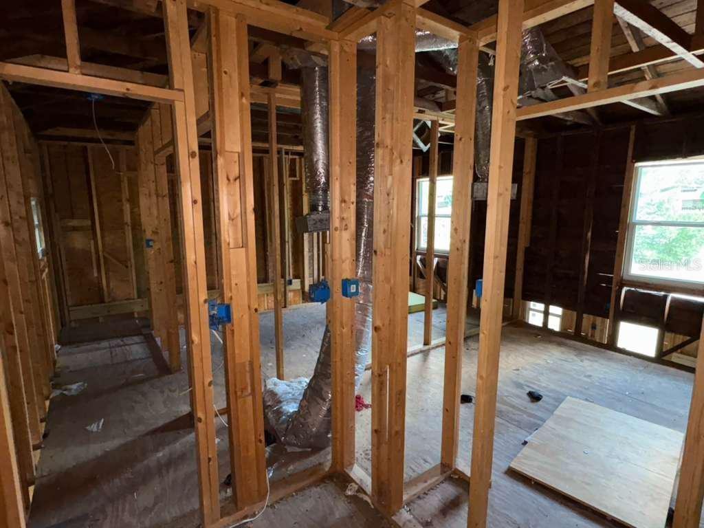 Image 9 of 20 For 814 Texas Avenue