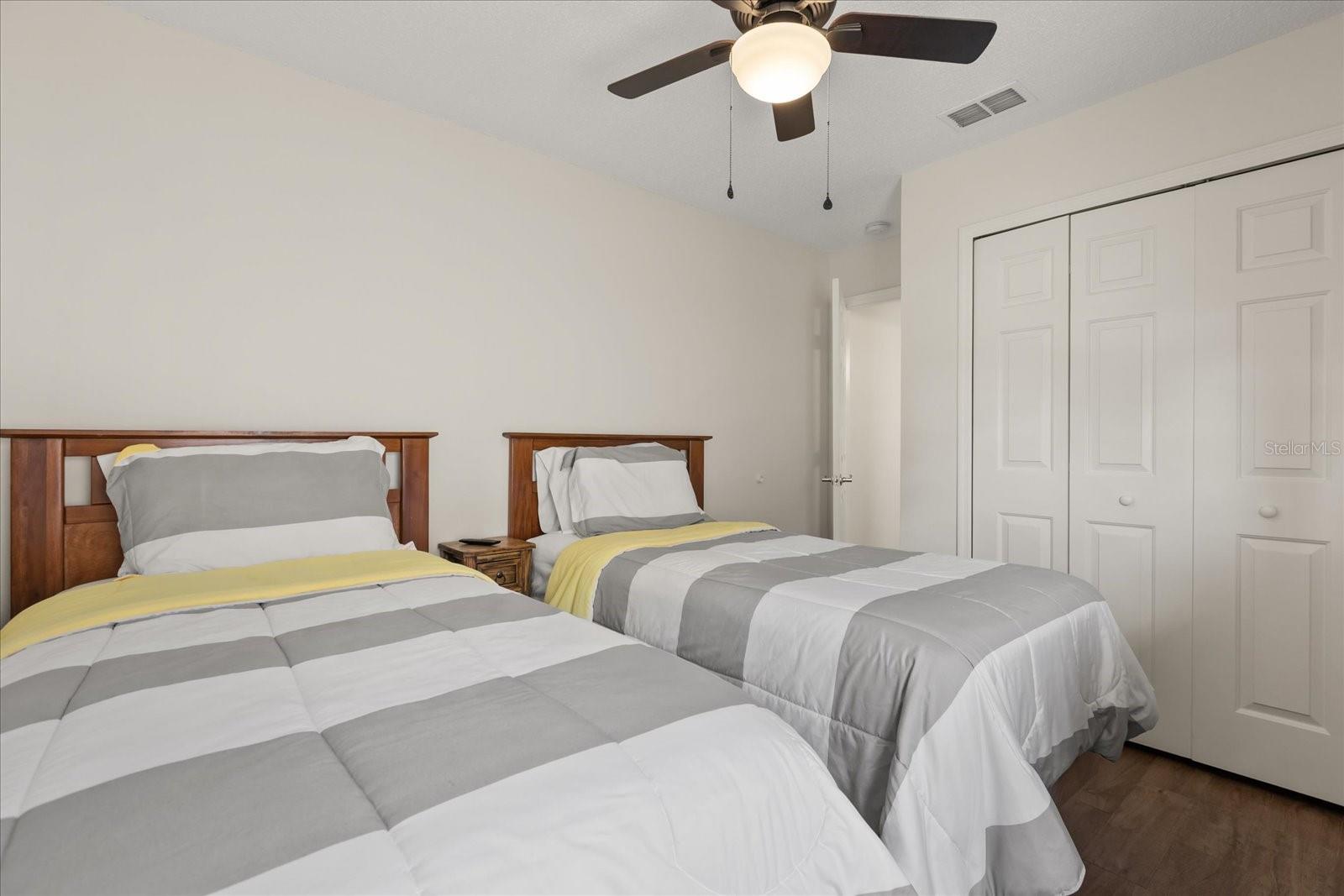 Image 14 of 29 For 7955 Heritage Entrance Boulevard