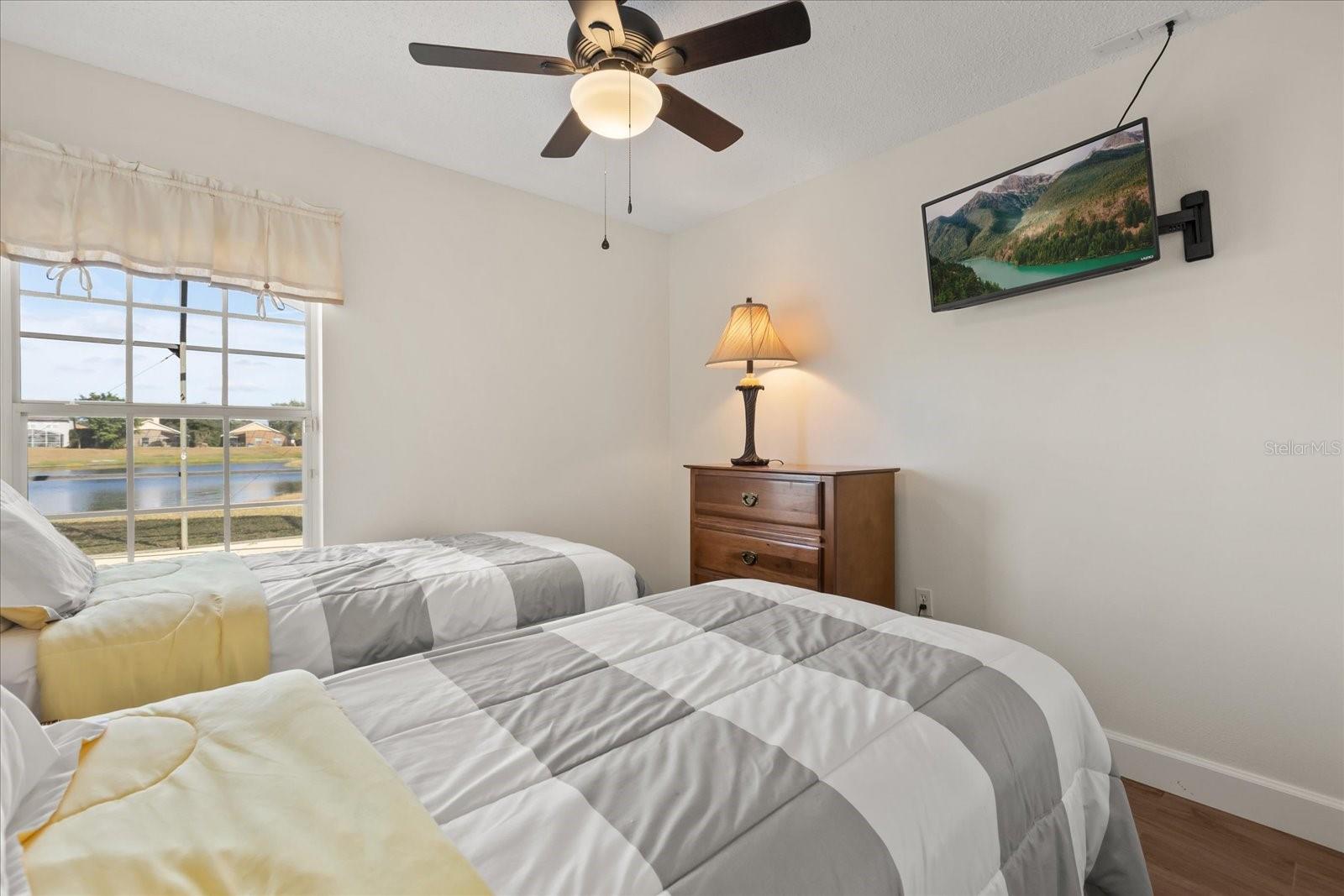 Image 16 of 29 For 7955 Heritage Entrance Boulevard