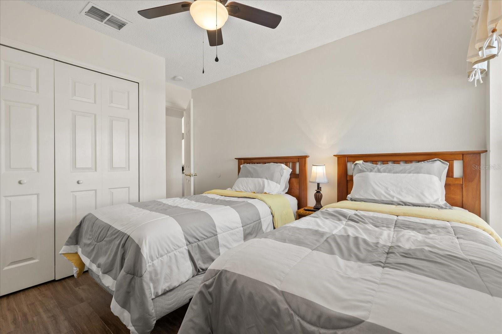 Image 17 of 29 For 7955 Heritage Entrance Boulevard