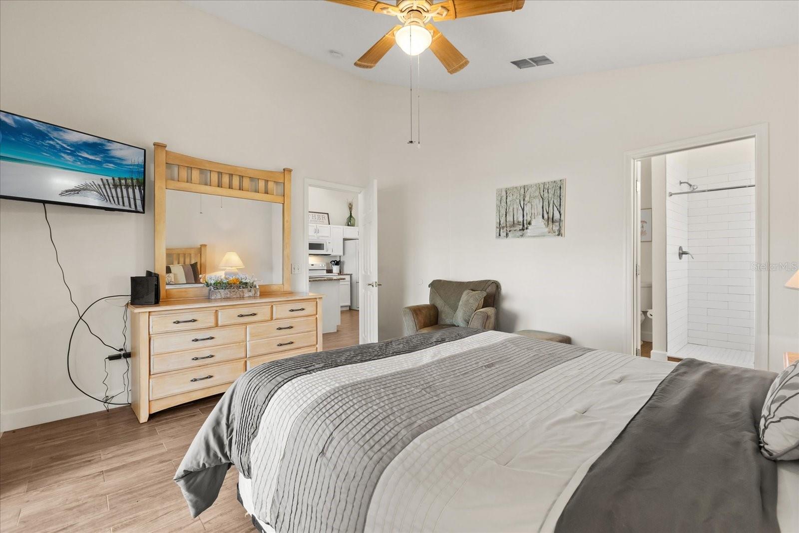 Image 19 of 29 For 7955 Heritage Entrance Boulevard