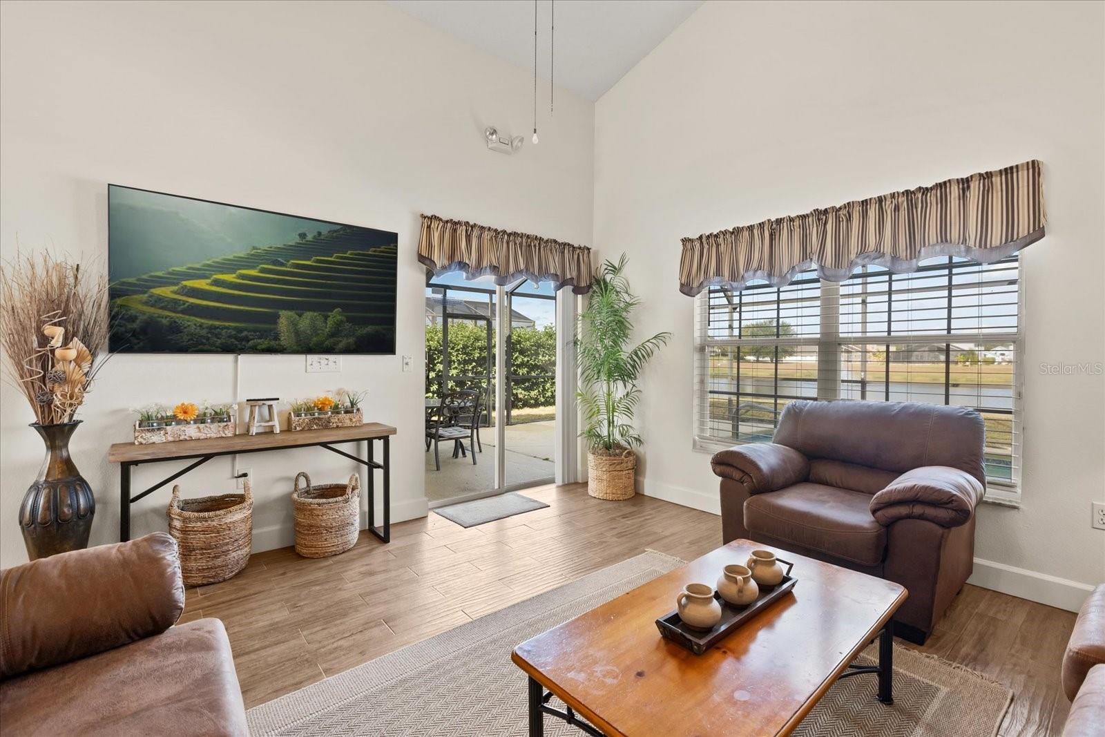 Image 3 of 29 For 7955 Heritage Entrance Boulevard