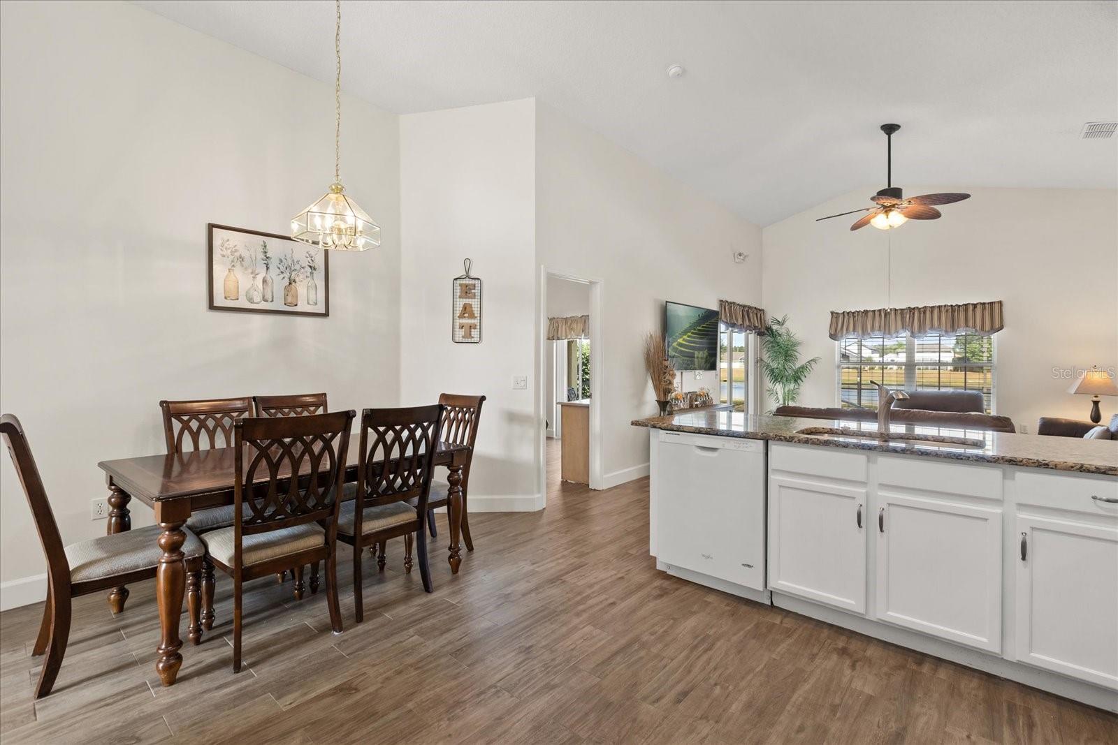 Image 5 of 29 For 7955 Heritage Entrance Boulevard