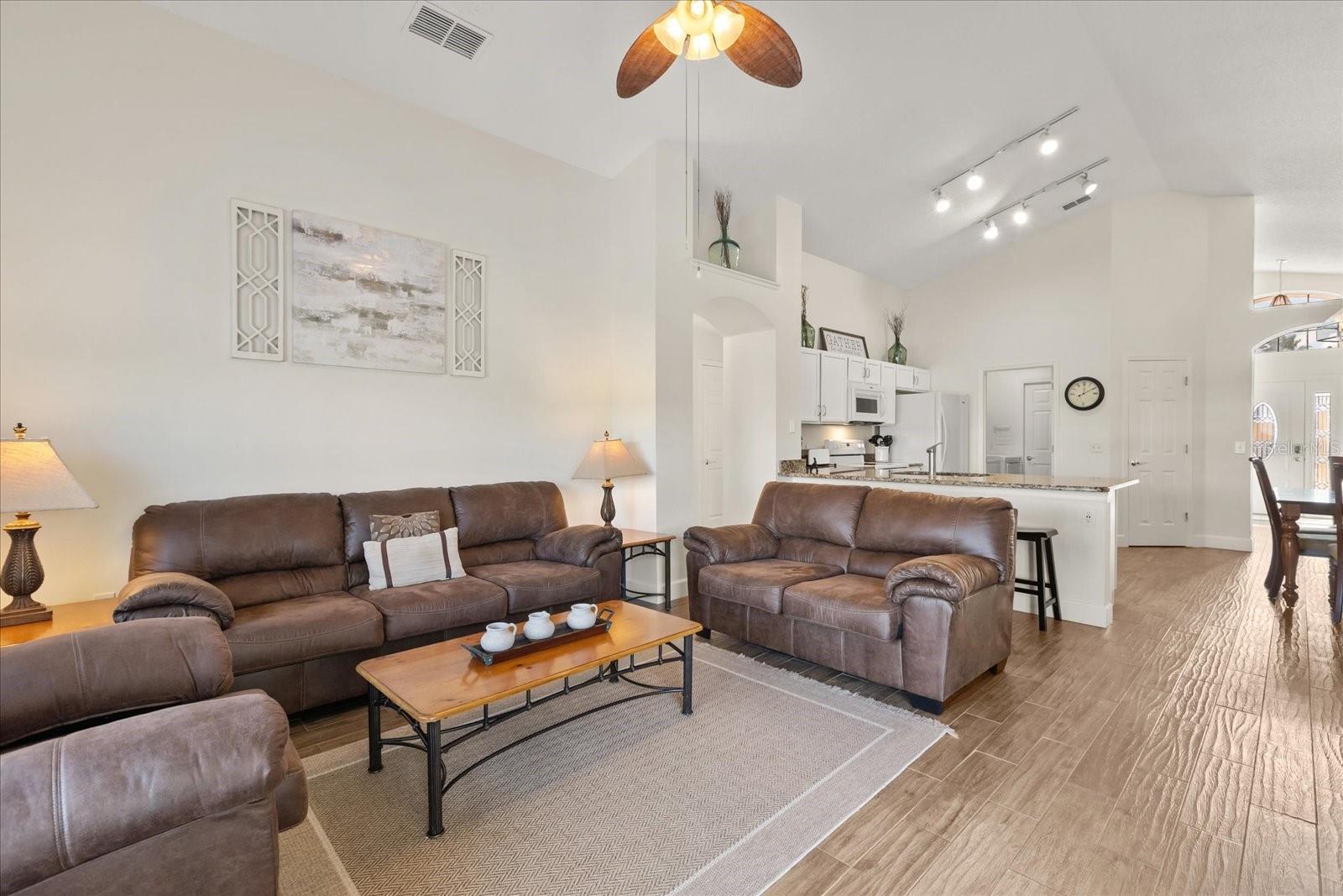 Image 7 of 29 For 7955 Heritage Entrance Boulevard