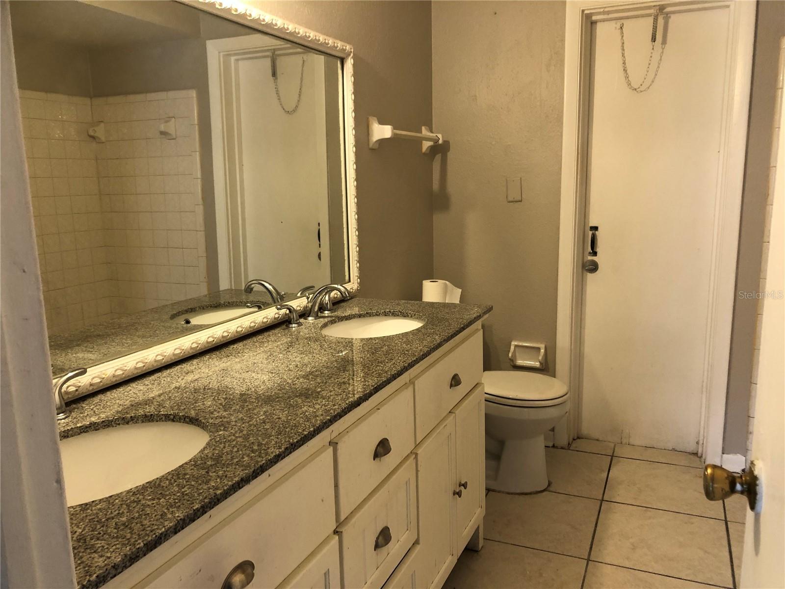 Image 15 of 34 For 7069 Scruboak Lane