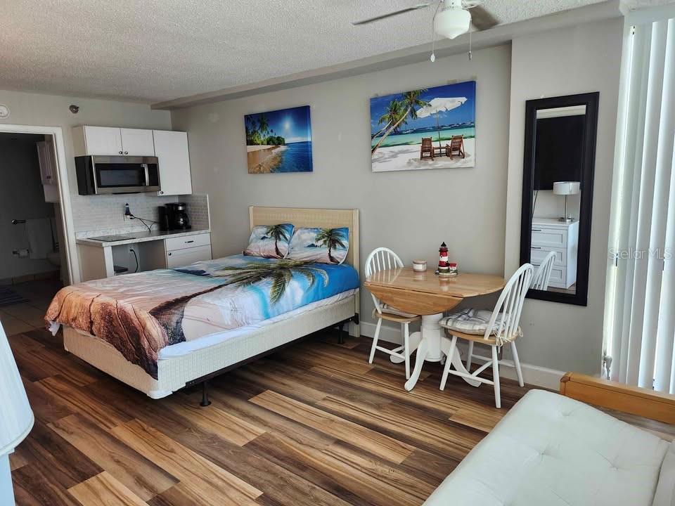 Image 5 of 12 For 1909 Atlantic Avenue 901