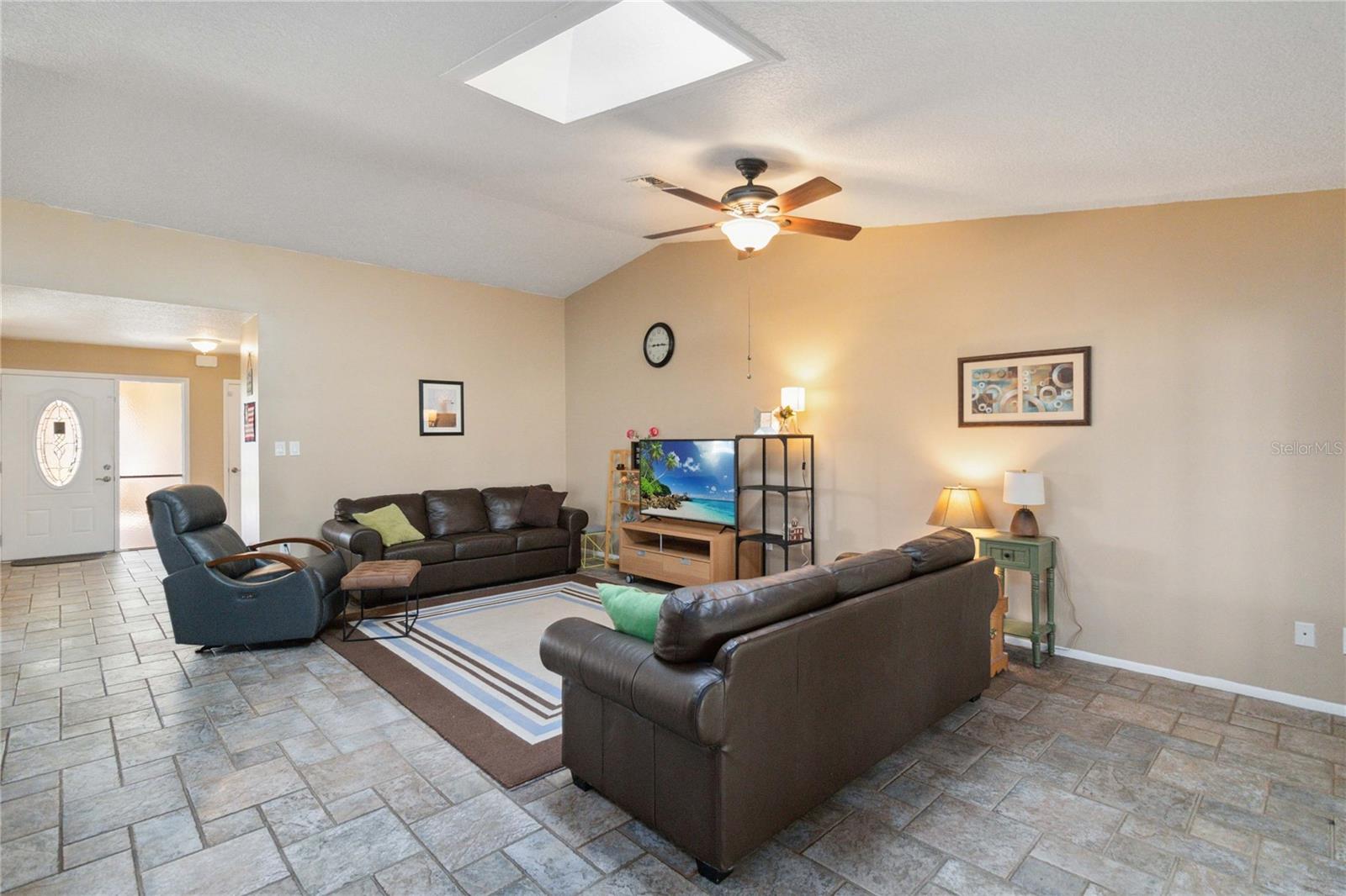 Image 16 of 67 For 11412 Stamfield Drive