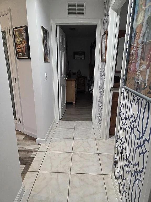 Image 25 of 91 For 2445 53rd Avenue Road