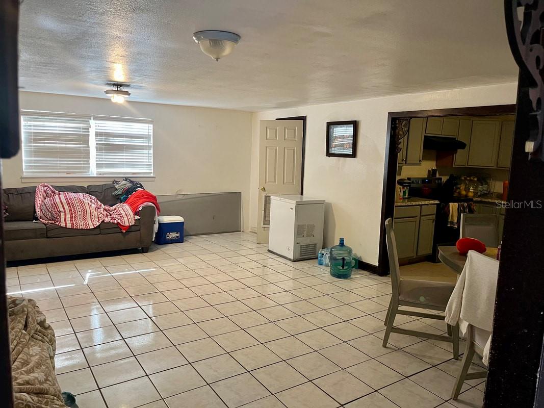 Image 10 of 54 For 8324 Susie Street