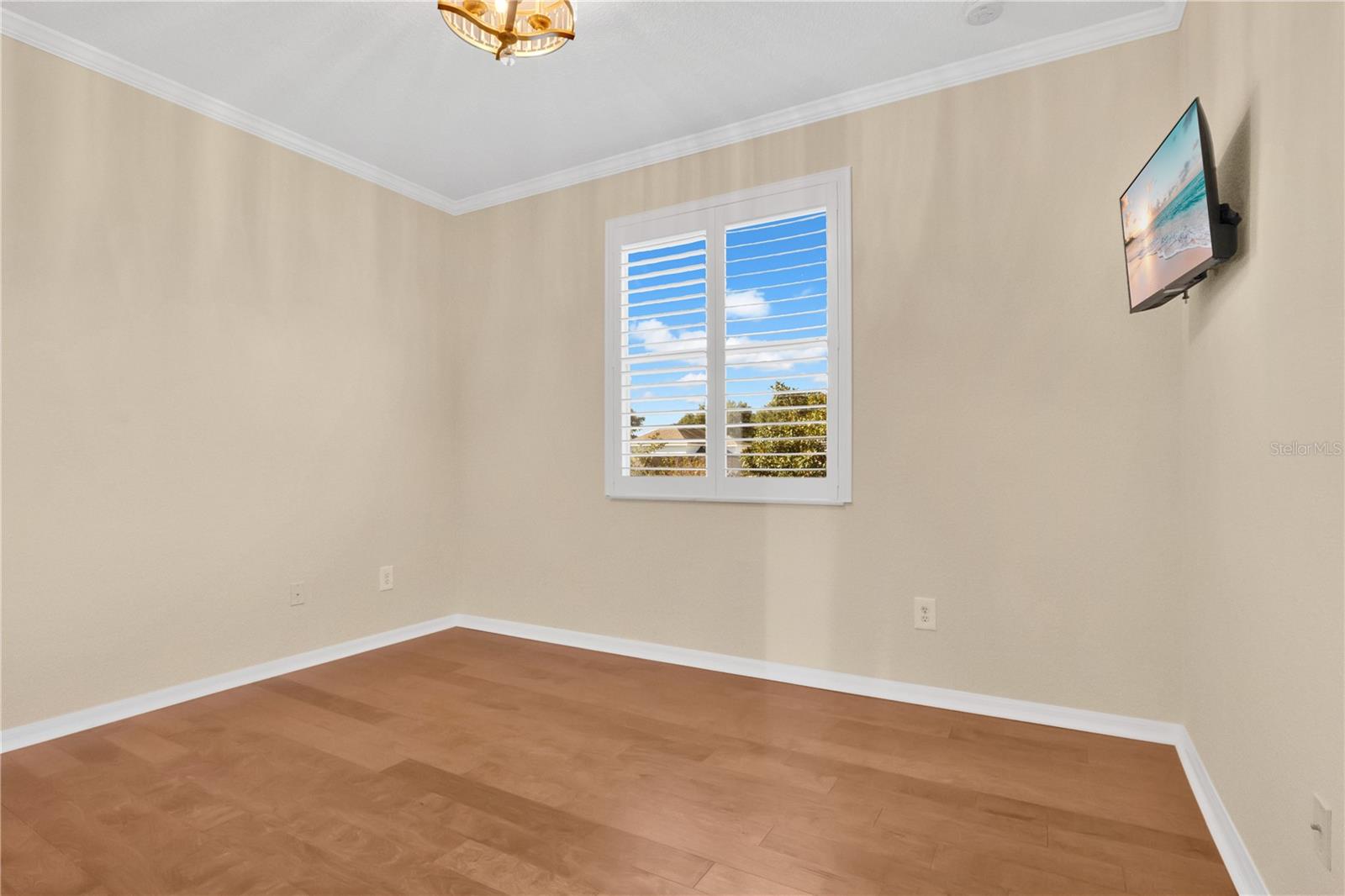 Image 18 of 32 For 7028 Ventnor Drive