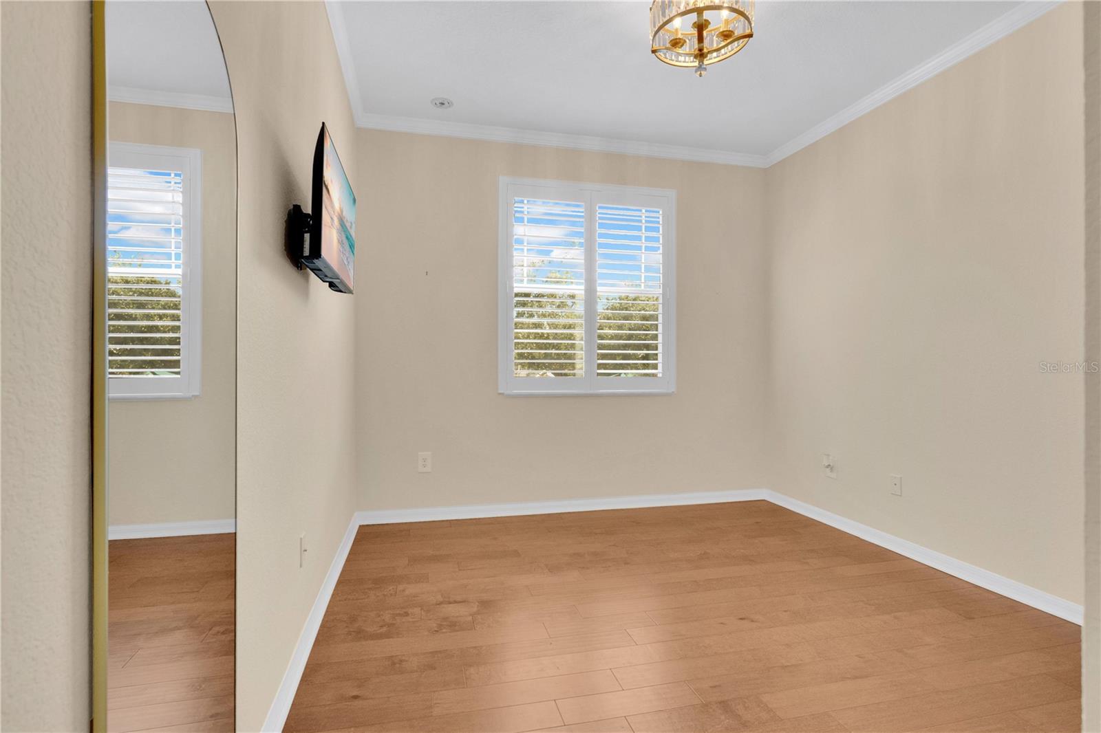 Image 20 of 32 For 7028 Ventnor Drive