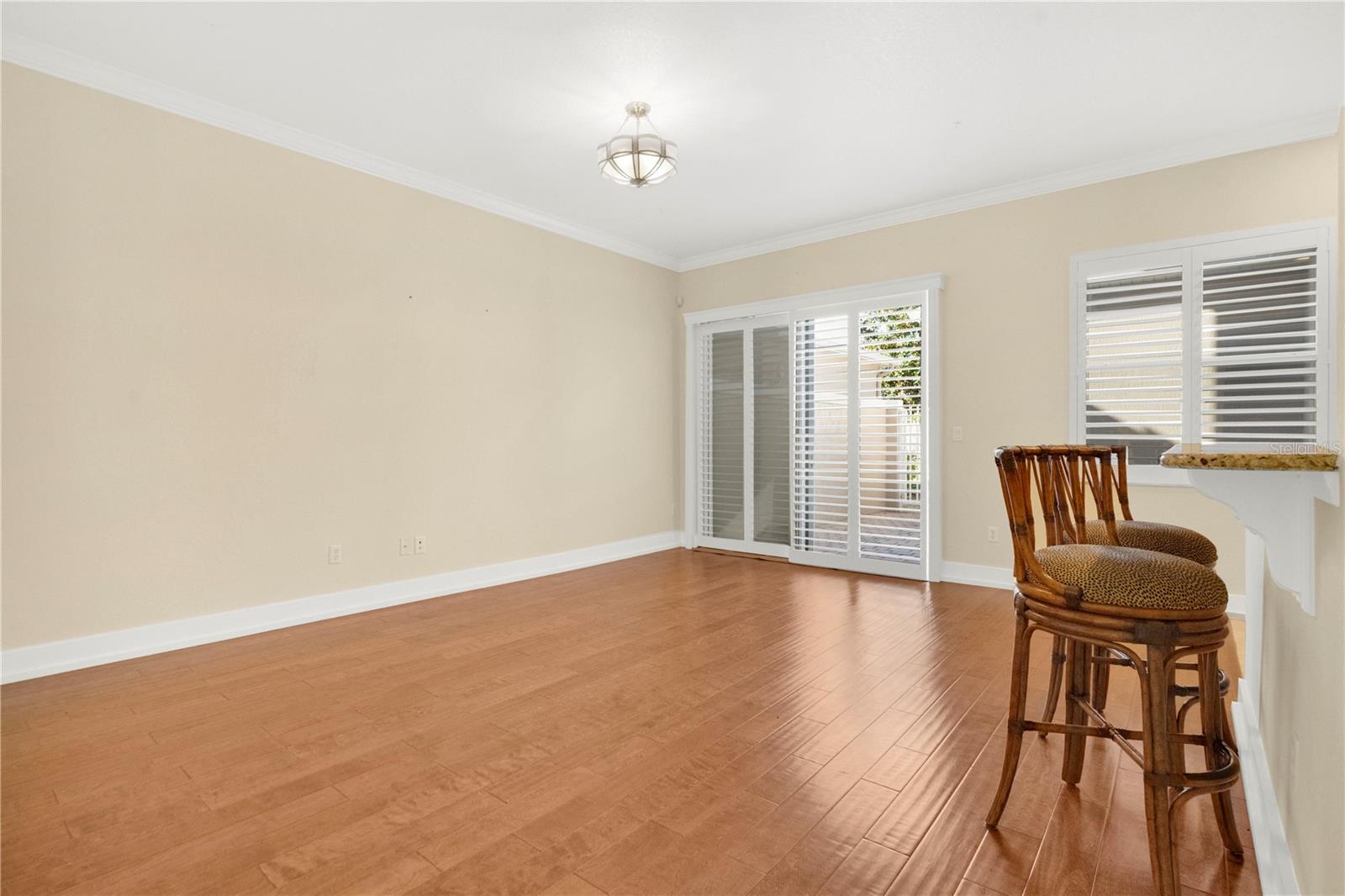 Image 5 of 32 For 7028 Ventnor Drive